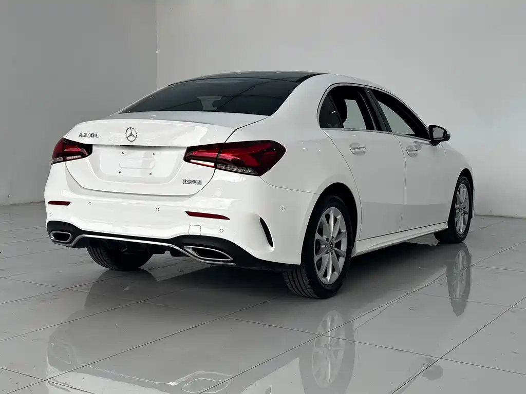 Mercedes-Benz A-Class 2021 — фото 15