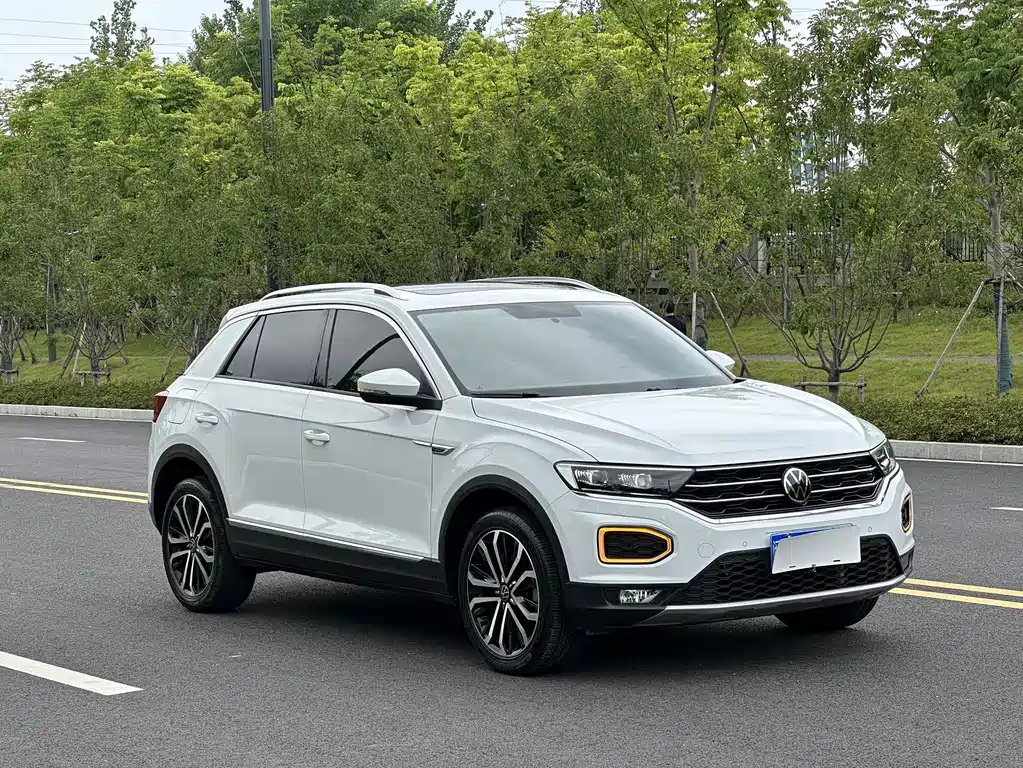 Volkswagen T-Roc 2023 — фото 3