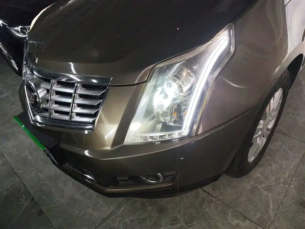 Cadillac SRX 2016 — фото 24