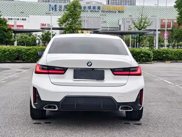 BMW 3 Series 2023