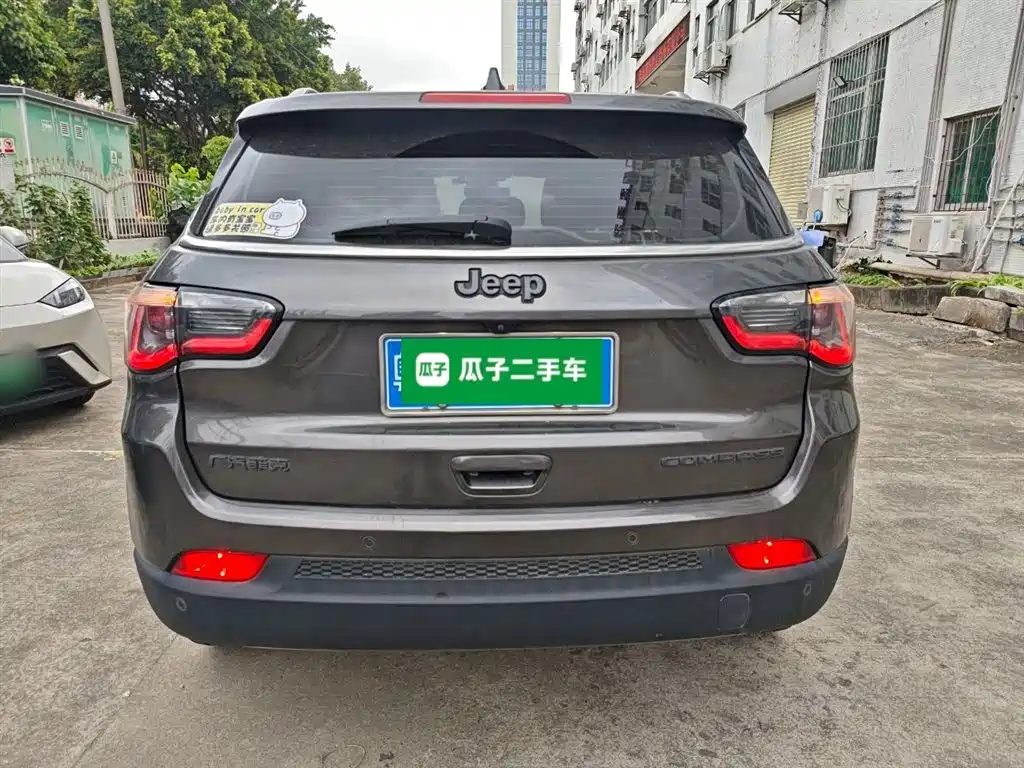 Jeep Compass 2021 — фото 4