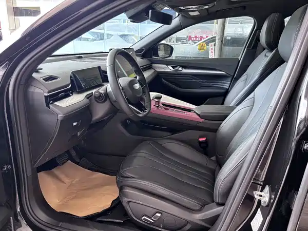 Geely Xingrui 2025