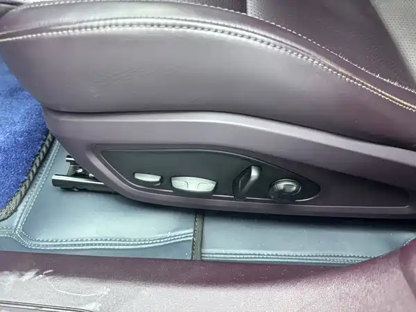 Porsche Taycan 2022