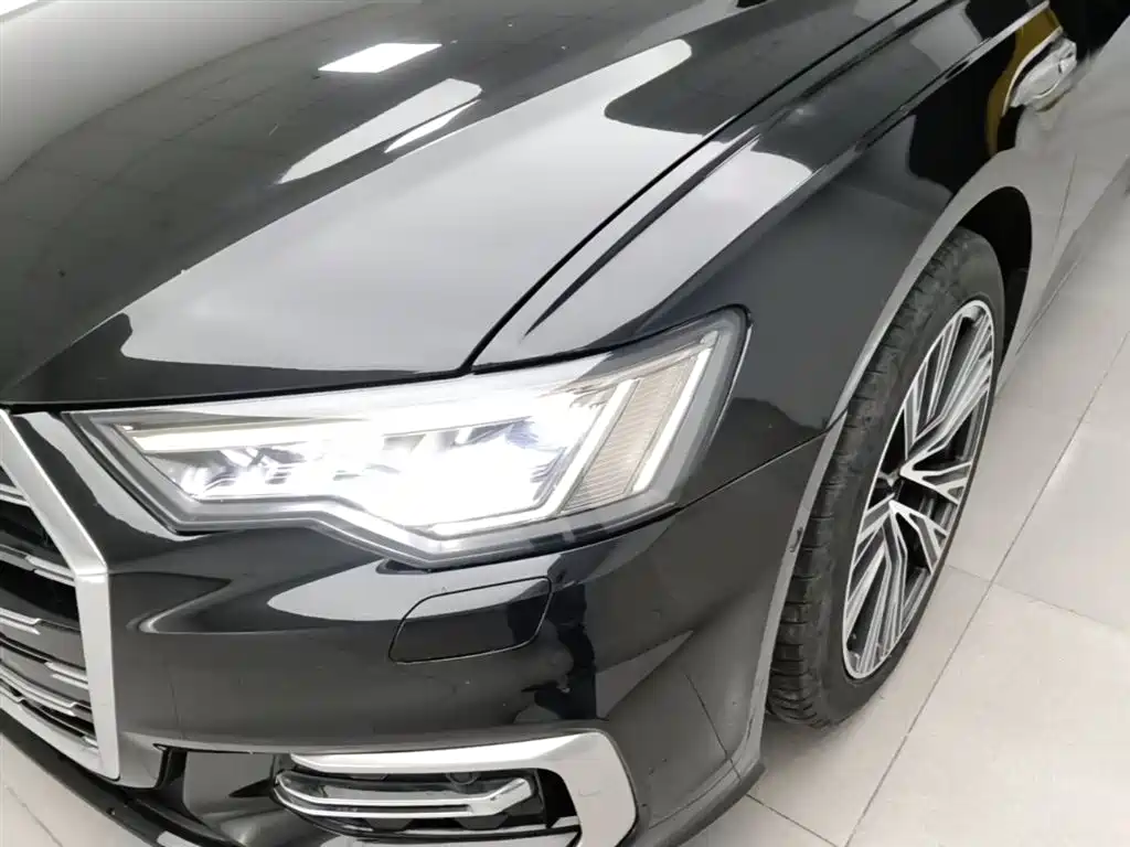 Audi A6L 2024 — фото 18