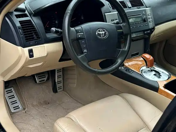 Toyota Reiz 2006