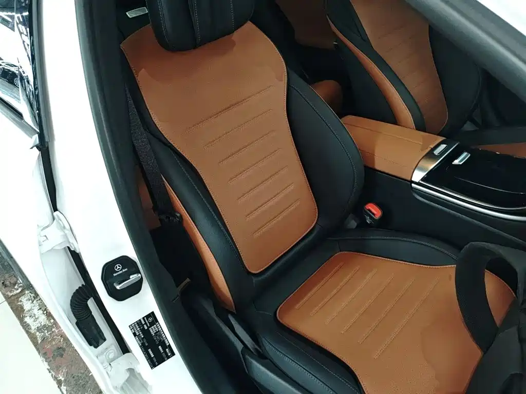 Mercedes-Benz C-Class 2025 — фото 19