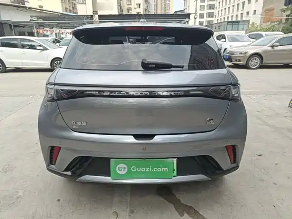 BYD Dolphin 2023