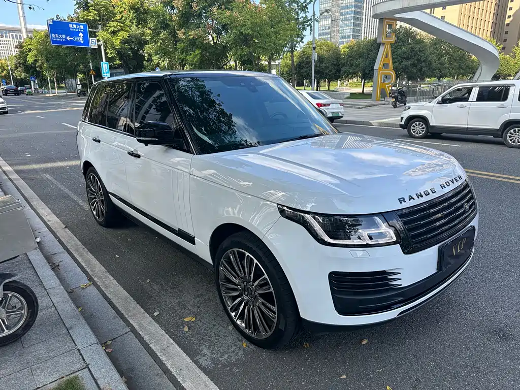 Land Rover Range Rover 2018 — фото 3