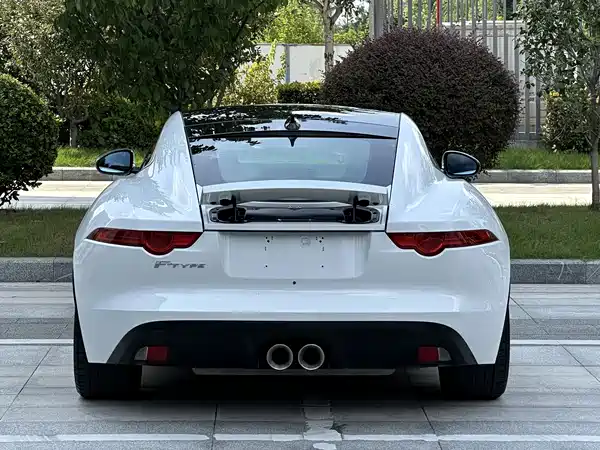 Jaguar F-TYPE 2016