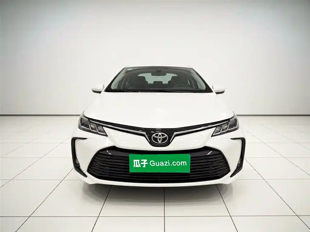 Toyota Corolla 2019 — фото 2
