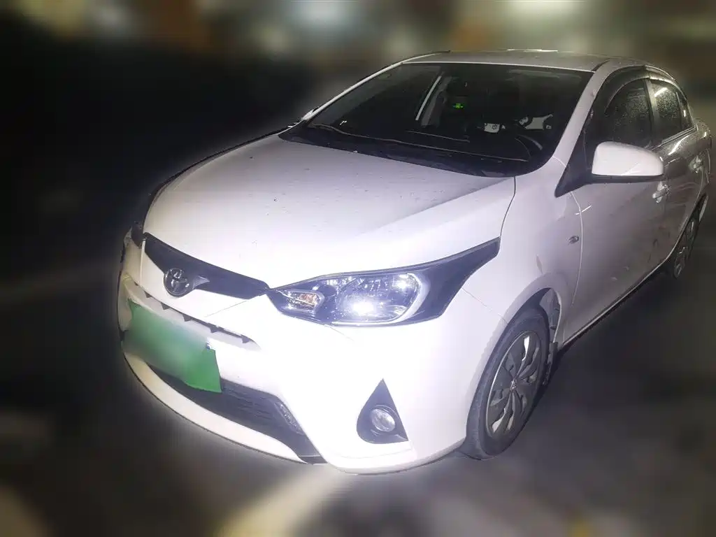Toyota Yaris L 2019