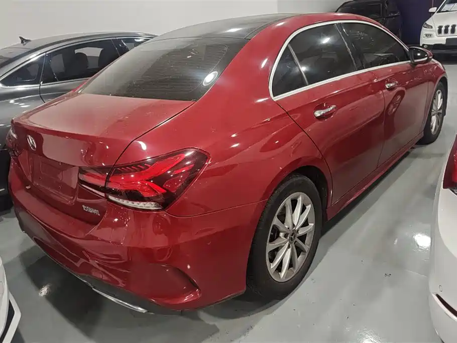 Mercedes-Benz A-Class 2020 — фото 3