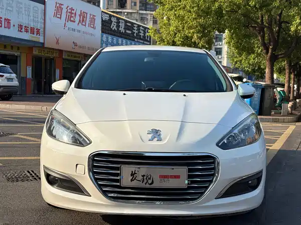 Peugeot 308 2015