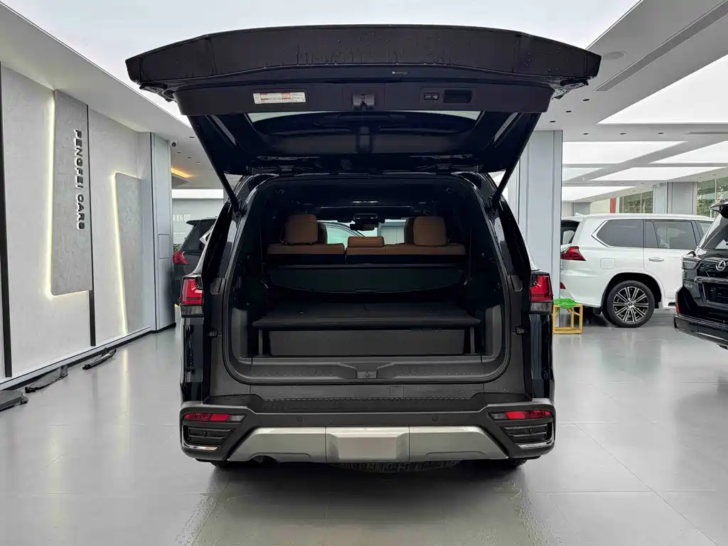Lexus LX 2025 — фото 17