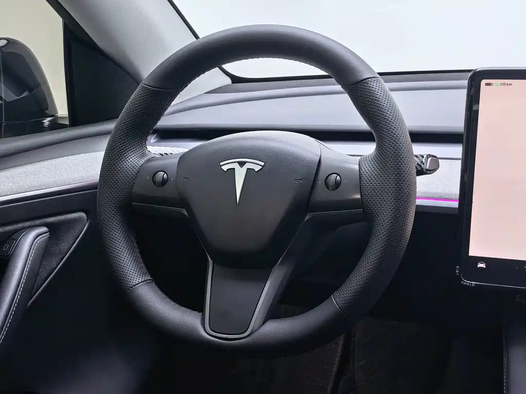 Tesla Model Y 2023 — фото 15