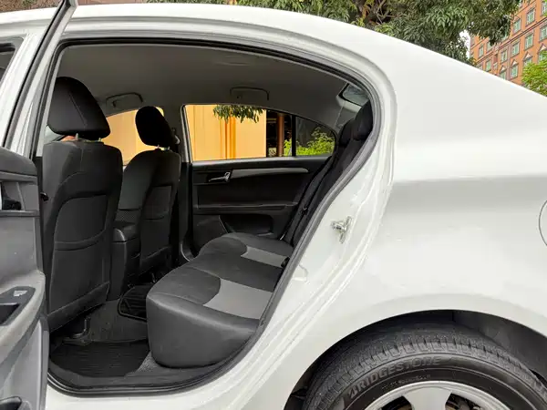 Roewe 350 2014