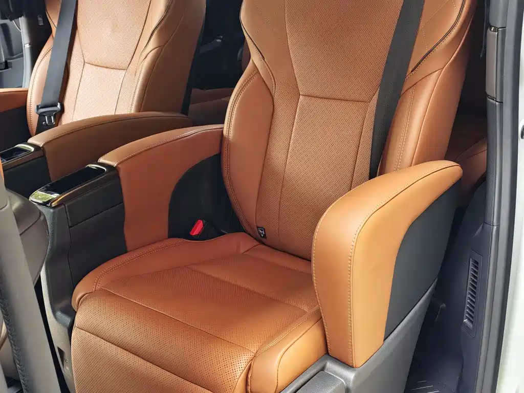 Toyota Vellfire 2025 — фото 8