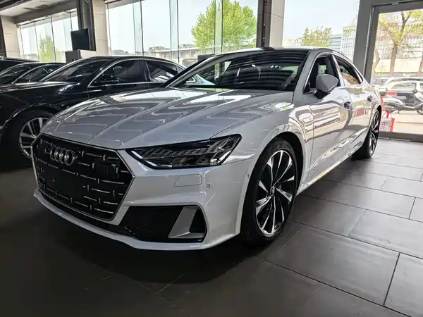 Audi A7L 2022