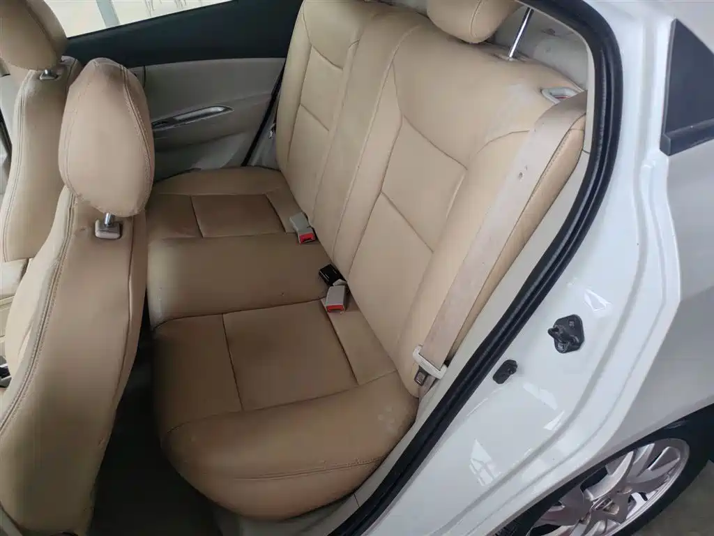 Changan V5 2015 — фото 17