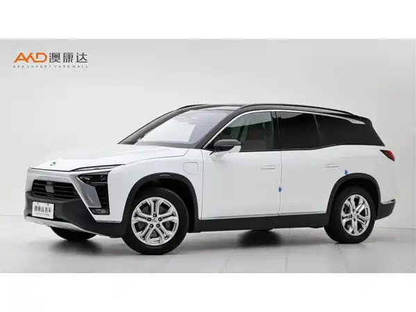 NIO ES8 2021