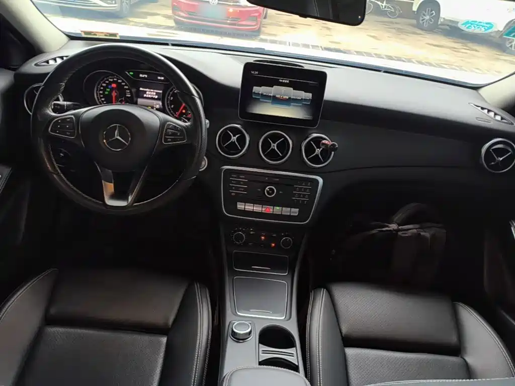 Mercedes-Benz GLA 2017 — фото 10