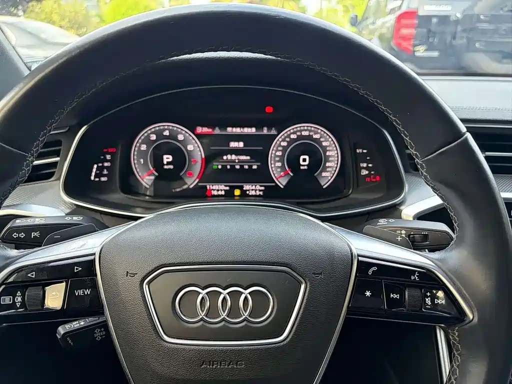 Audi A6L 2022