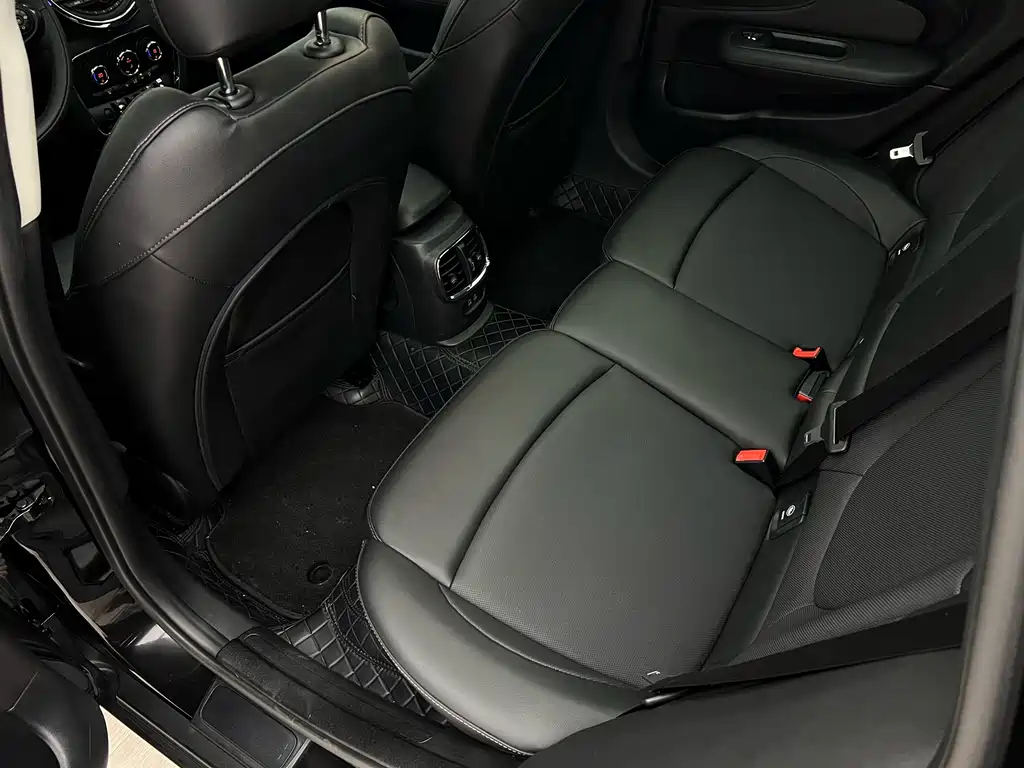MINI Clubman 2020 — фото 11