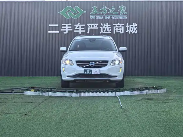 Volvo XC60 2015