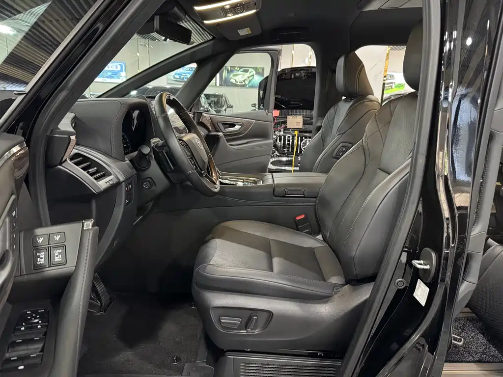 Toyota Alphard 2024