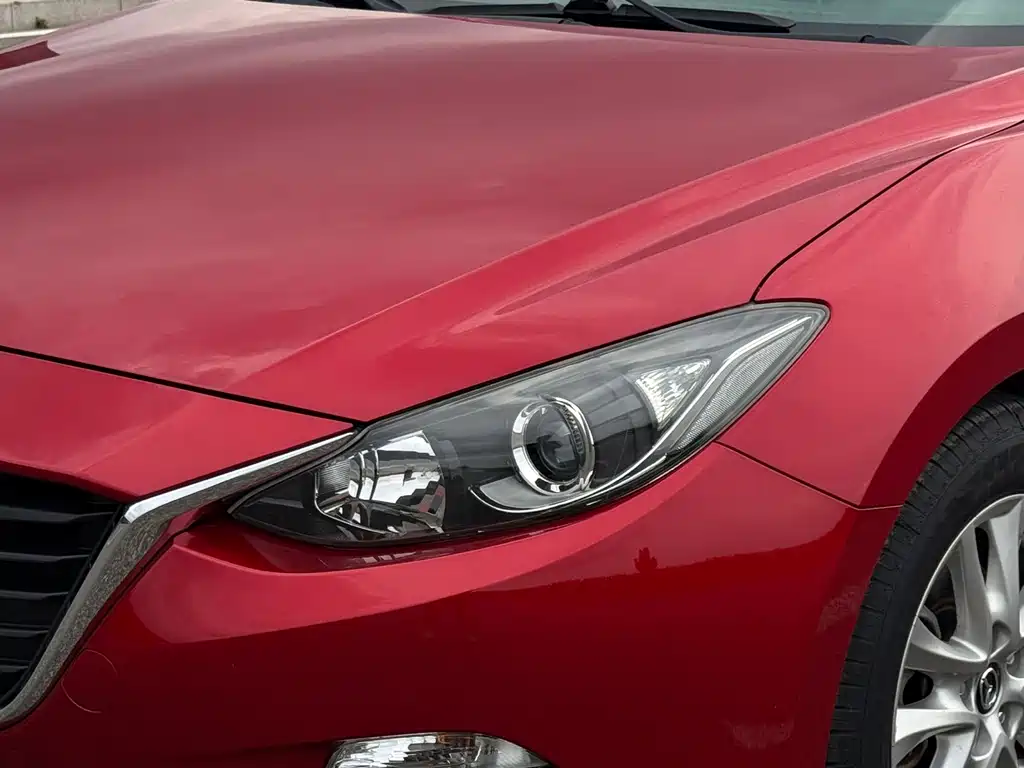 Mazda 3 Axela 2016 — фото 10