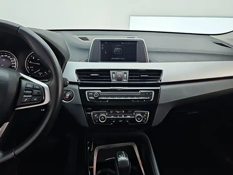 BMW X1 2019 — фото 13