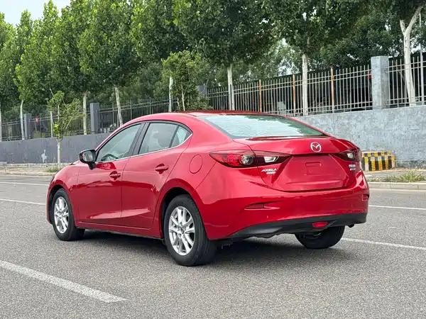 Mazda 3 Axela 2016