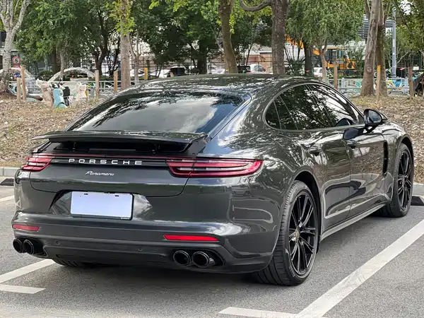 Porsche Panamera 2018
