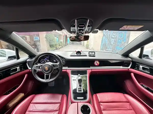 Porsche Panamera 2018