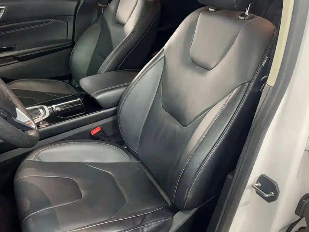 Ford Edge 2015 — фото 11