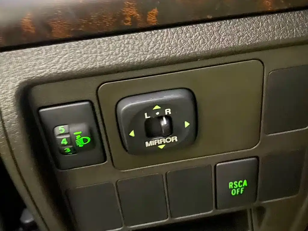 Toyota Land Cruiser 2010 — фото 23