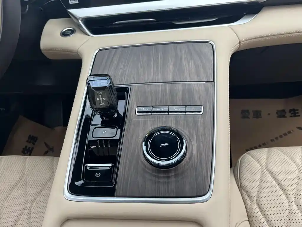Geely Xingyue L 2025 — фото 16