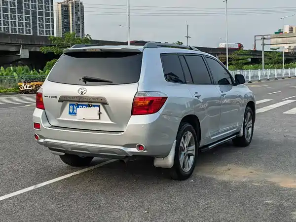 Toyota Highlander 2011