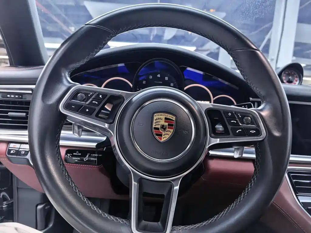 Porsche Panamera 2020 — фото 8