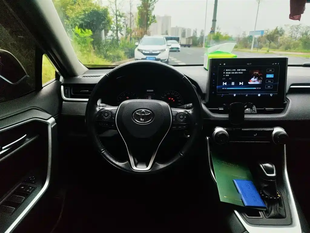 Toyota Wildlander 2022 — фото 3