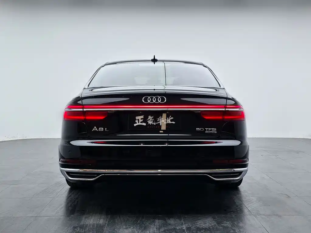 Audi A8 2020 — фото 33
