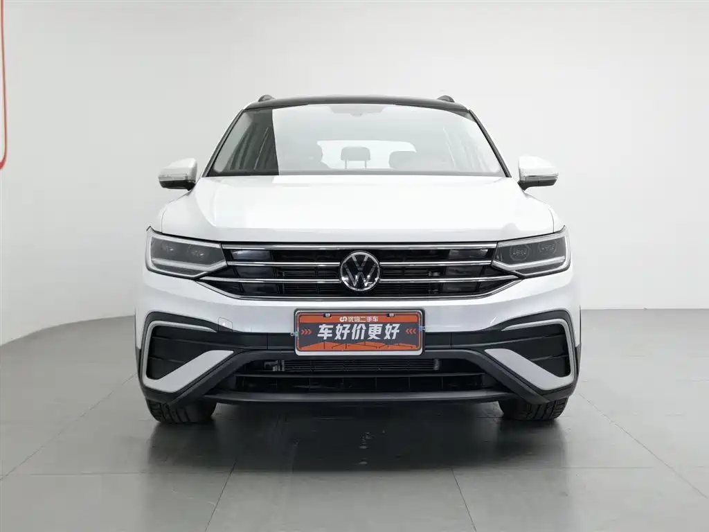 Volkswagen Tiguan L 2023 — фото 3