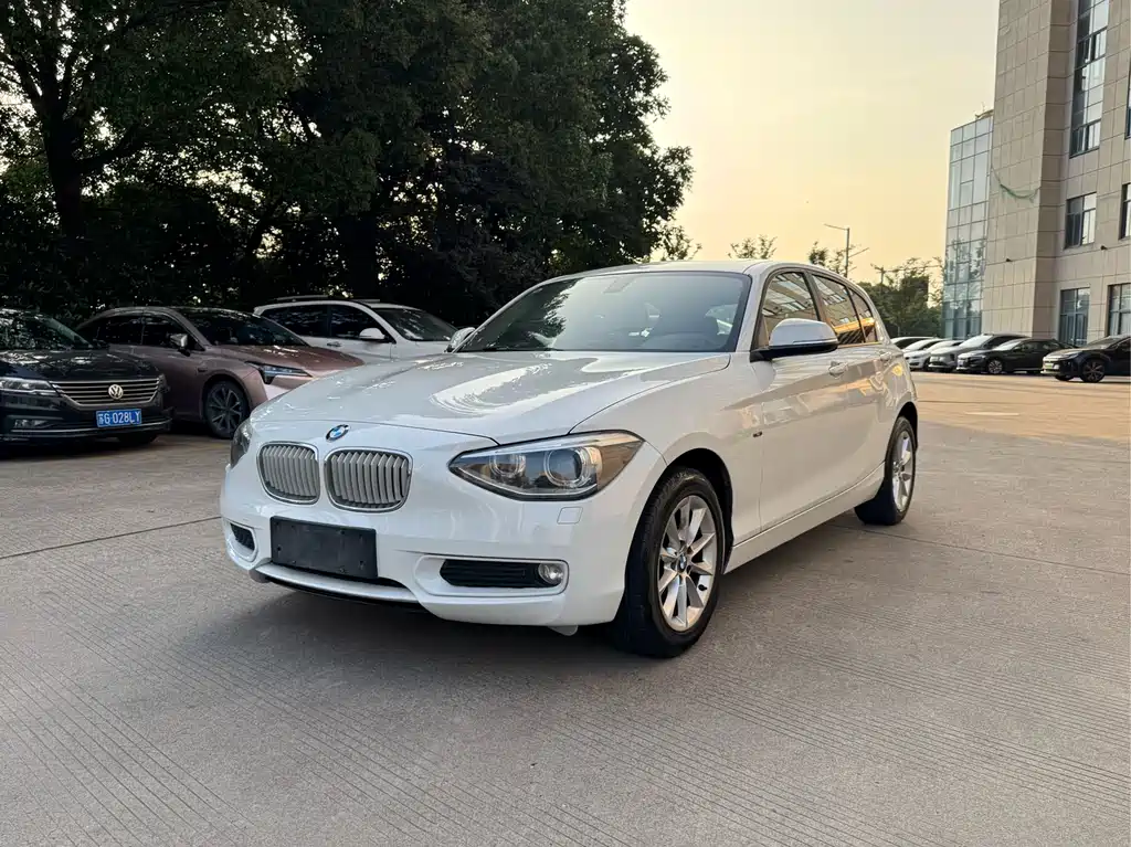 BMW 1 Series 2014 — фото 1