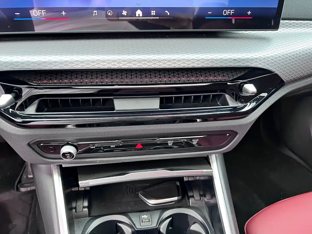 BMW 4 Series 2025 — фото 10