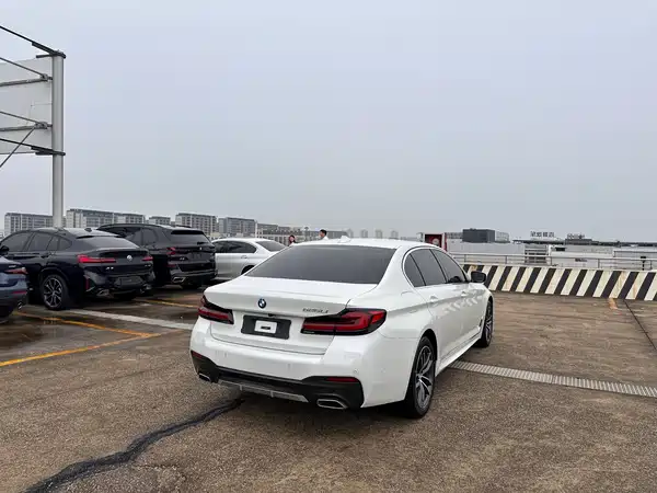 BMW 5 Series 2024