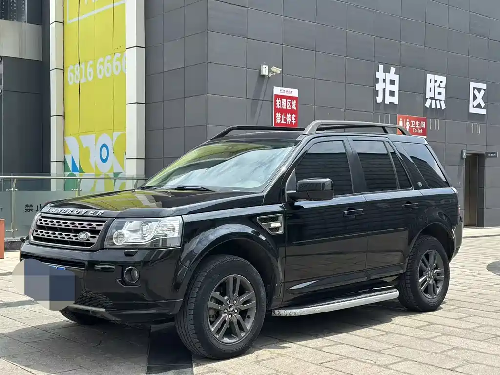Land Rover Freelander 2 2014 — фото 1