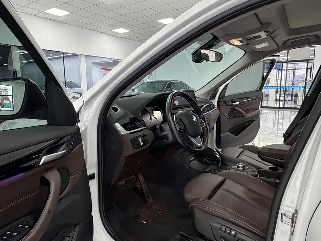 BMW X1 2020 — фото 11
