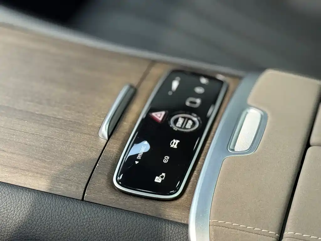 Mercedes-Benz EQS 2024 — фото 10