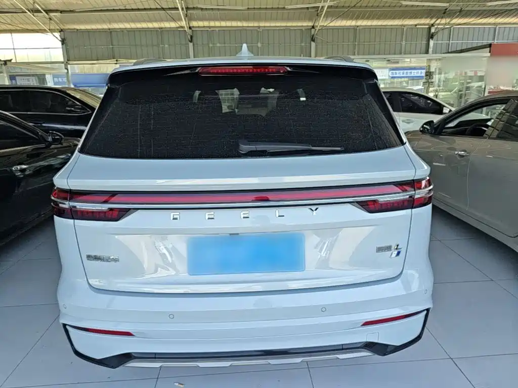 Geely Xingyue L 2022 — фото 4
