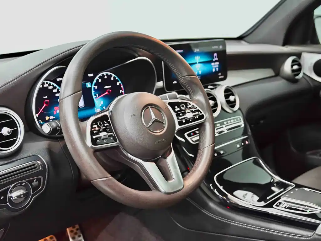 Mercedes-Benz GLC 2020 — фото 25